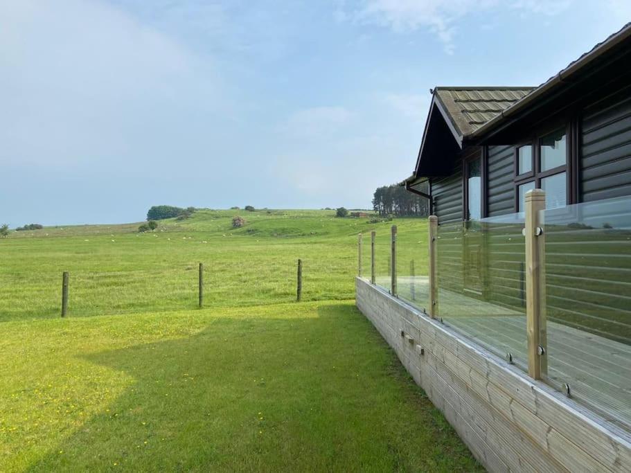 Livingstones Lodge, District